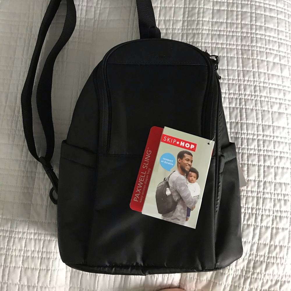 Skip + Hop Paxwell Sling diaper bag